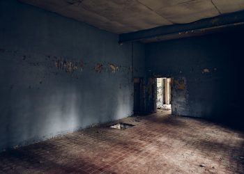 Escuchar radio cristiana para restaurar la familia en crisis