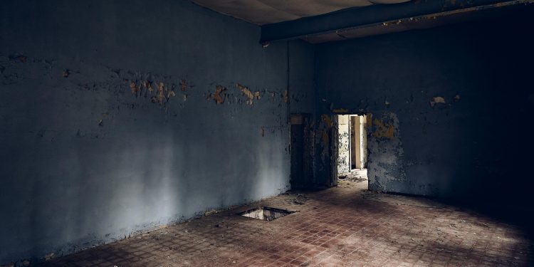 Escuchar radio cristiana para restaurar la familia en crisis