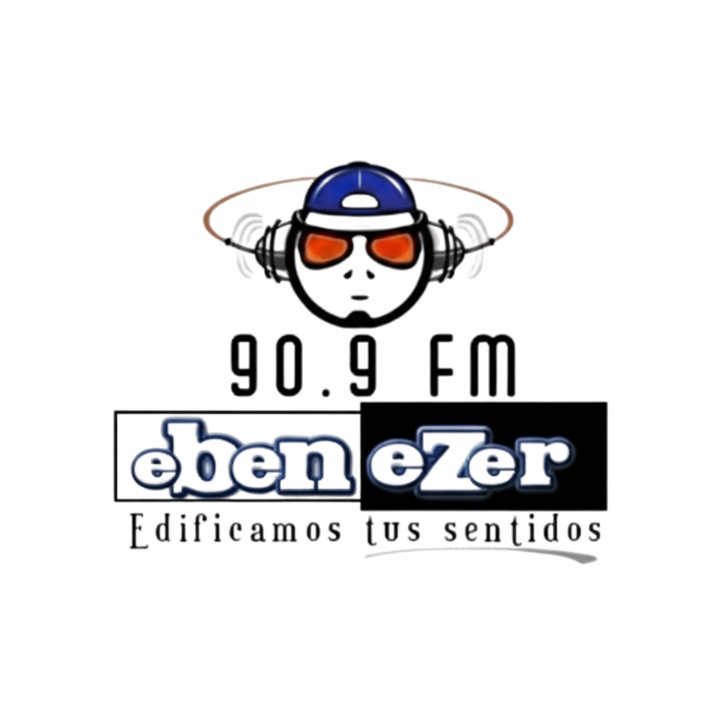 Estudio de la Radio Eben‑Ezer 90.9 FM en La Unión, El Salvador